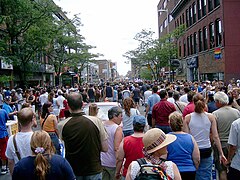 2004's parade on Bank Street in Ottawa