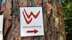 Wegezeichen des Lahnwanderwegs