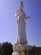 Statue monumentale de Guanyin.