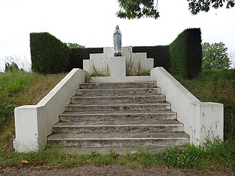 Statue de la Vierge Marie.