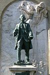 Statue du Major Davel devant le château Saint-Maire (Lausanne)