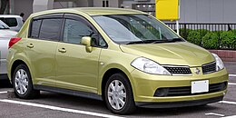 Una Nissan Tiida prima serie