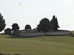 Le cimetière.