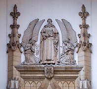 Monumento ao Santo Condestábel en Lisboa