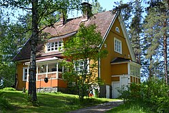 フィンランド、ユヴァスキュラに20世紀初頭に立てられた現地では伝統的スタイルの住宅