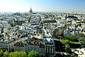 Vue de la montagne Sainte-Geneviève depuis les tours de la cathédrale Notre-Dame.