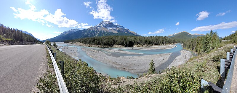 On the Icefields Parkway near Norman Creek Campground (2021).