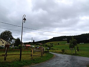 hameau au pied de la colline