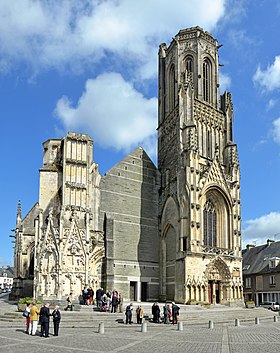 Photographie de la façade de l'église Notre-Dame de Saint-Lô.