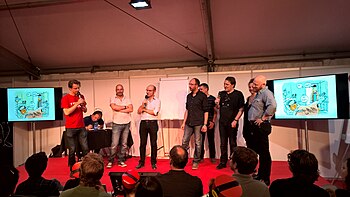 Show de L'Atelier Mastodonte pendant le festival Spirou 2016.