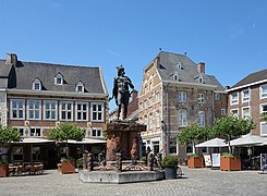 La statue d'Ambiorix sur la Grand-Place de Tongres.