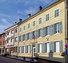 The town hall in Bayon