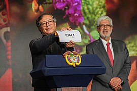 Presidente Petro anunciando a la ciudad de Cali como sede de la COP16.