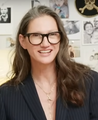 Jenna Lyons (depuis la saison 14)