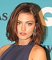 Phoebe Tonkin interpreta Faye Chamberlain