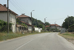 Houses by the roadside of Sokolovo