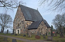 Össeby-Garns kyrka i mars 2015