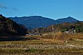 鳩山町から見た堂平山と笠山