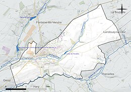 Carte en couleur présentant le réseau hydrographique de la commune