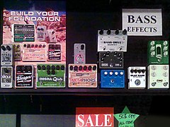 Bass effects - EH, fulltone, MXR, Demeter, AMT.jpg