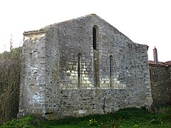 Chevet est de la chapelle Notre-Dame de l'Angle aux Chanoines à Chantonnay.