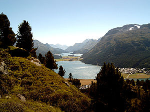 Haute Engadine: Les lacs de Silvaplana et de Sils.