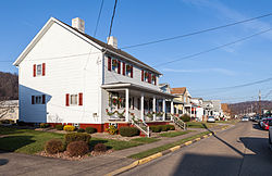 Bow St and Mulberry Way looking northeast