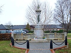 Le monument aux morts.