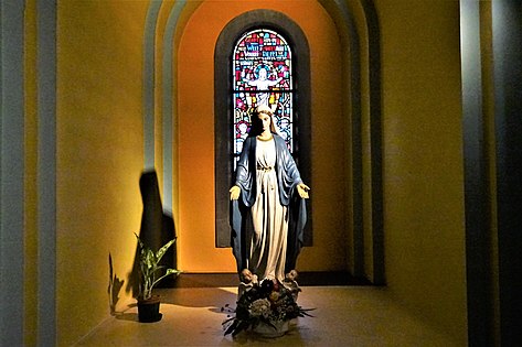 Wünnewil, Parish Church St. Margaretha (Augustin Genoud-Eggis, 1932): interior, side chapel