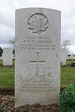 Tombe du soldat canadien P. Cooper, tombé le 1er jour de la bataille de la crête de Vimy.