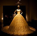 La robe de Guo Pei, expo La Chine à travers le miroir, en 2015.