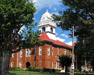 Morgan County Courthouse in Wartburg