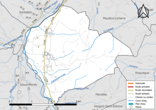 Carte en couleur présentant le réseau hydrographique de la commune