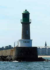 Phare du Tréhic, vu du large.