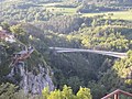 Fußgängerbrücke in der Schlucht der Pazinčica