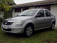 2011 Renault Logan (Ecuador)