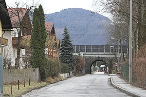 Samstraße Richtung Sam, ehemalige Trasse der Salzkammergut-Lokalbahn