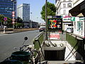 Bouche de la station de métro Gaîté, photographiée en 2013.