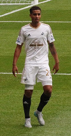 Kyle Naughton 2015.jpg