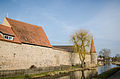 Stadtmauer und Vorderer Stadtgrabenweiher von Südwesten, Feldseite