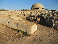 Acropoli - Resti del santuario greco