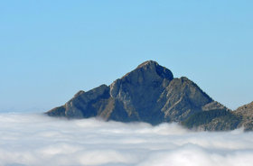 Vue du mont Torrage depuis le mont Monega.