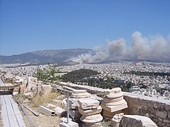 Άποψη της φωτιάς του Ιουλίου στον Υμηττό από την Ακρόπολη