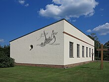 Blick auf die katholische Kirche in Brieselang