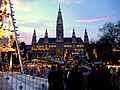 L'hôtel de Ville en hiver.