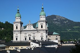 Le Gaisberg vu depuis la cathédrale de Salzbourg.