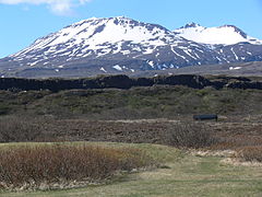 Massif de Botnssúlur derrière Almannagjá