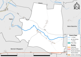 Carte en couleur présentant le réseau hydrographique de la commune