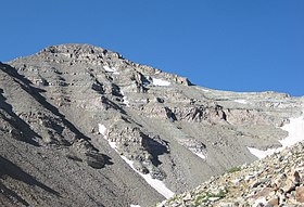 Vue du sommet depuis le nord-nord-est.