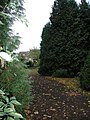 Hochkreuz und Grabsteine auf dem Alten Friedhof